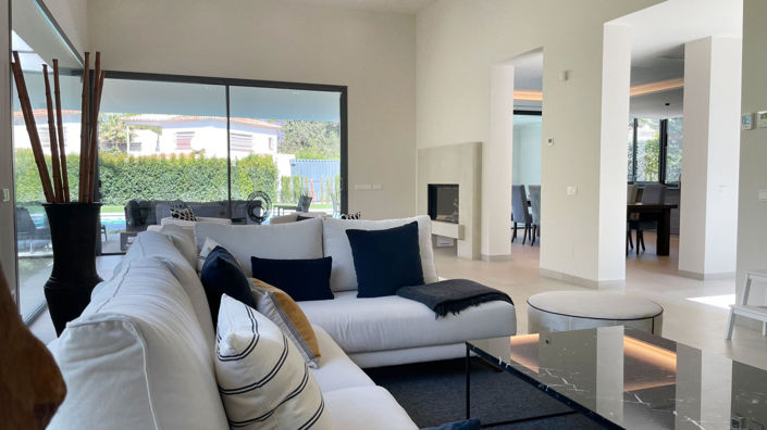 Image No.2-5 Bed Villa for sale