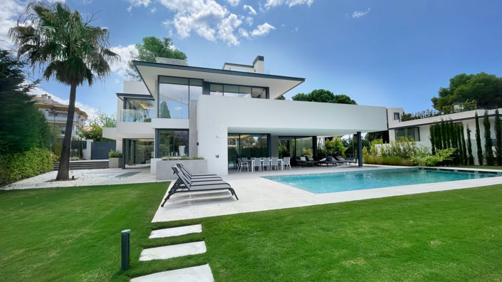 Image No.36-5 Bed Villa for sale