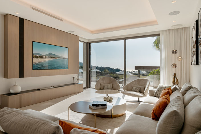 Image No.2-6 Bed Villa for sale