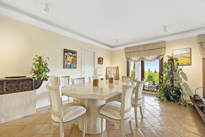 Image No.4-4 Bed Villa for sale