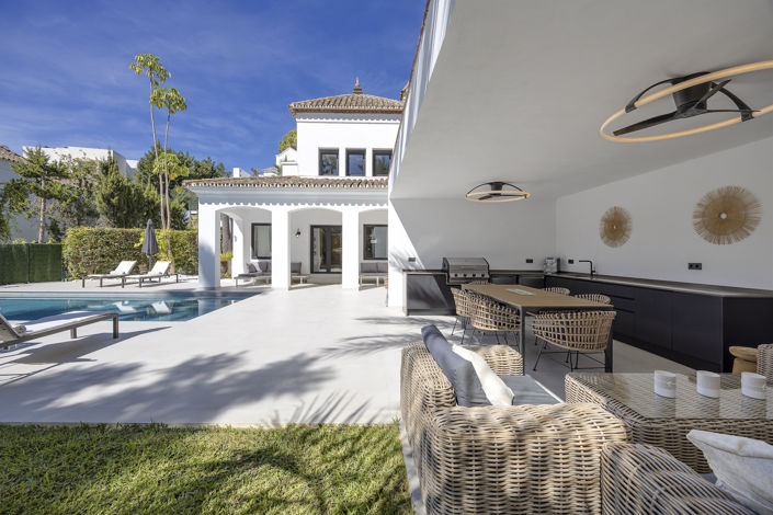 Image No.20-5 Bed Villa for sale