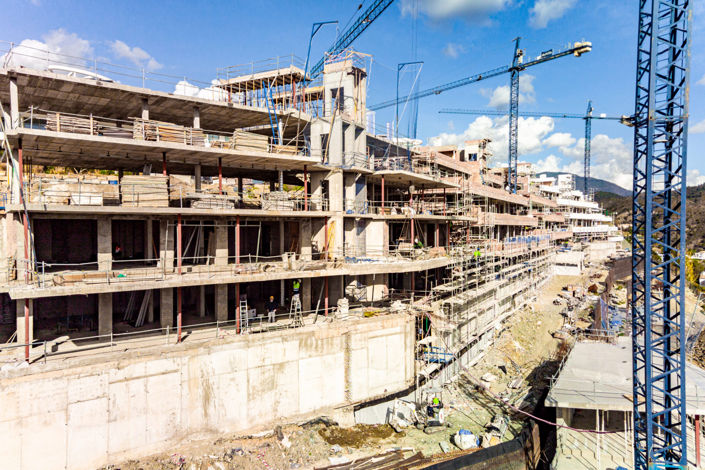 Image No.17-3 Bed Property for sale