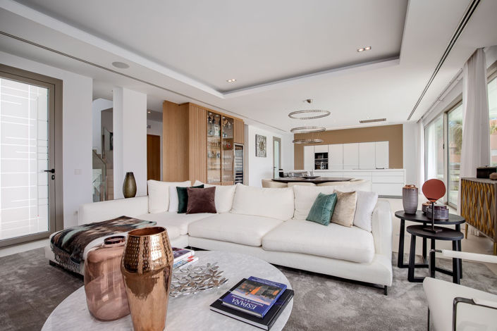 Image No.3-4 Bed Villa for sale