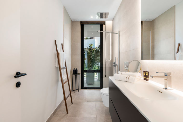 Image No.11-4 Bed Villa for sale