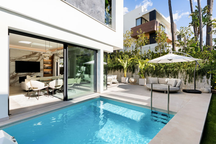 Image No.15-4 Bed Villa for sale