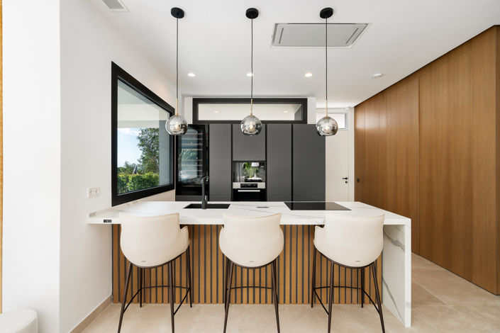 Image No.4-4 Bed Villa for sale