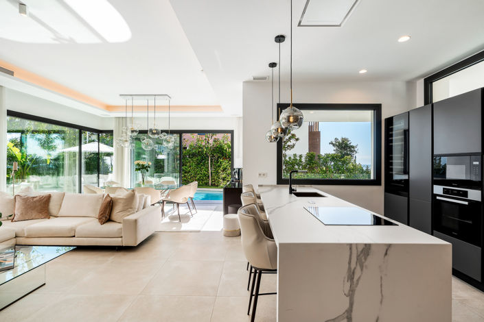 Image No.6-4 Bed Villa for sale