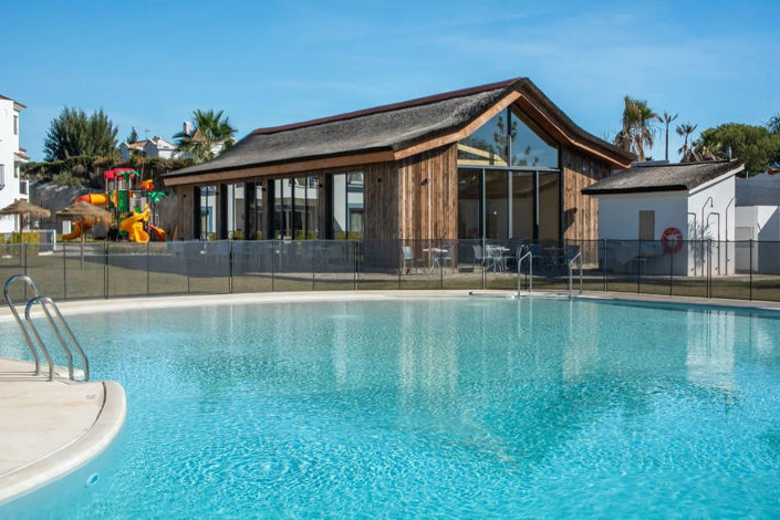 Image No.17-2 Bed Property for sale