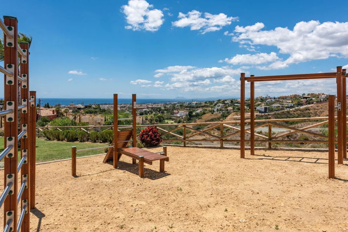 Image No.21-2 Bed Property for sale