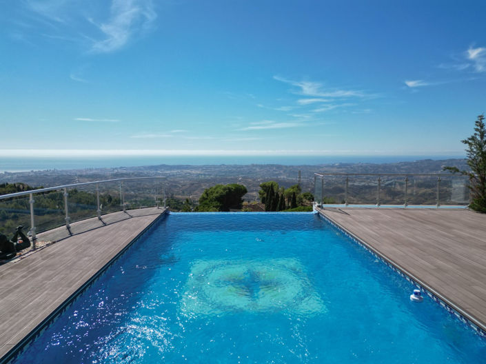 Image No.1-5 Bed Villa for sale