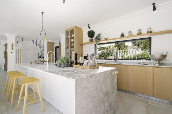 Image No.3-5 Bed Villa for sale