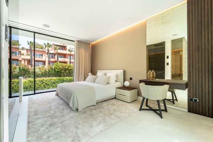 Image No.15-5 Bed Villa for sale