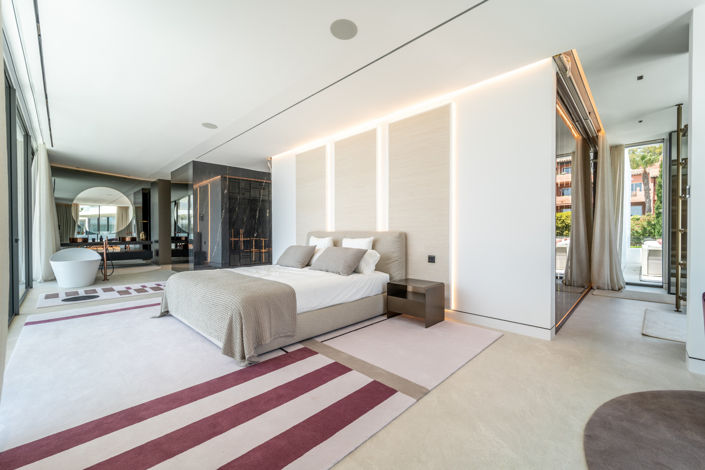 Image No.8-5 Bed Villa for sale