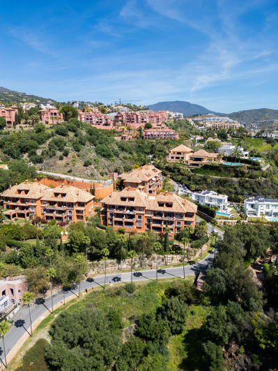 Image No.18-2 Bed Property for sale