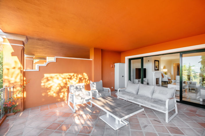 Image No.12-3 Bed Property for sale