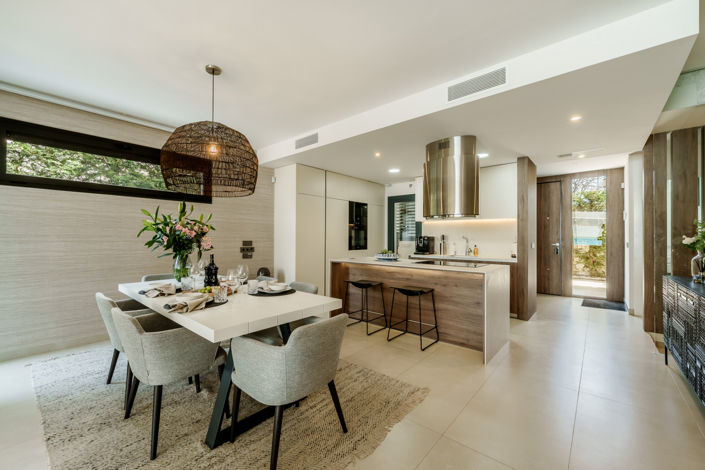 Image No.4-5 Bed Townhouse for sale