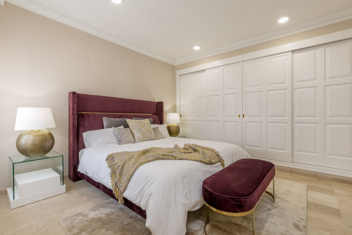 Image No.16-11 Bed Villa for sale