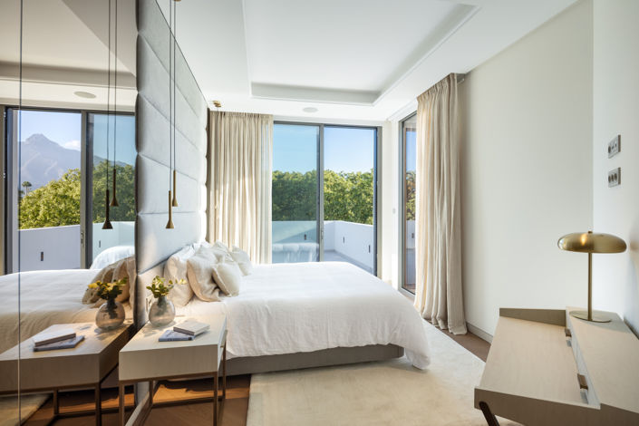 Image No.12-5 Bed Villa for sale