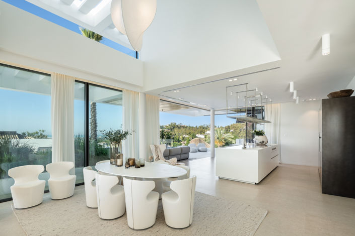 Image No.4-6 Bed Villa for sale