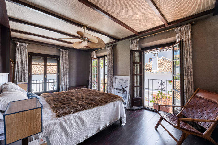 Image No.12-4 Bed House for sale