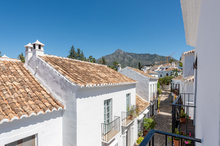 Image No.15-4 Bed House for sale