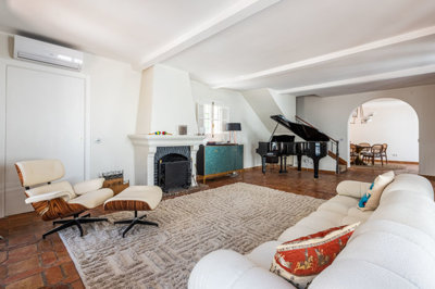 b98le8d7m9k3degpefzhs0lif8u4xzvzhwxtmggyekxx9