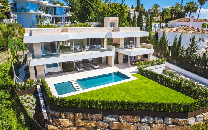 Image No.1-5 Bed Villa for sale
