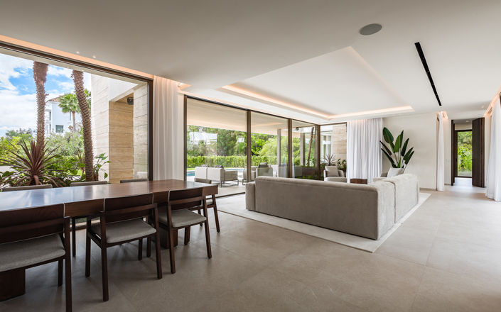 Image No.5-5 Bed Villa for sale