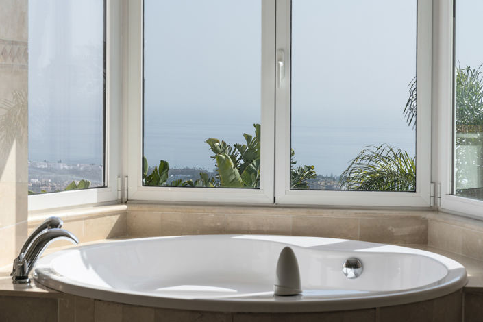 Image No.12-6 Bed Villa for sale