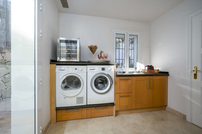 Image No.18-6 Bed Villa for sale