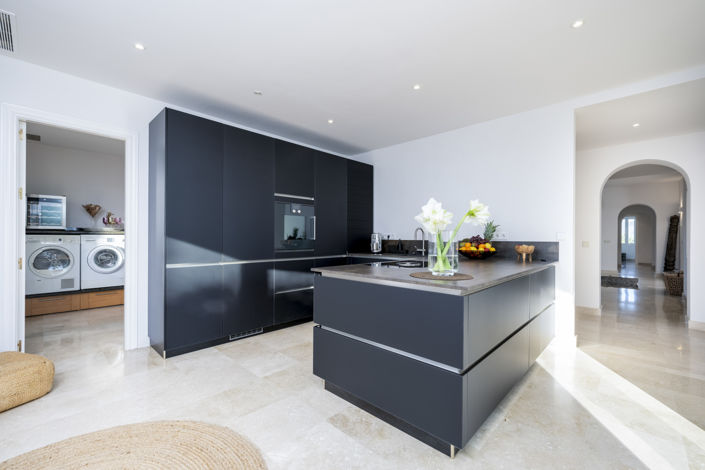 Image No.6-6 Bed Villa for sale