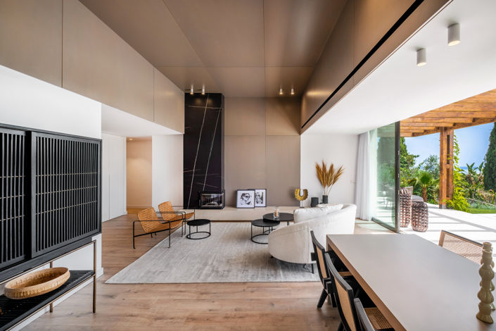 Image No.3-4 Bed Villa for sale