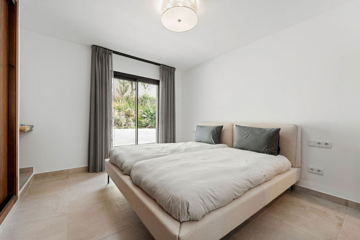 Image No.10-4 Bed Villa for sale