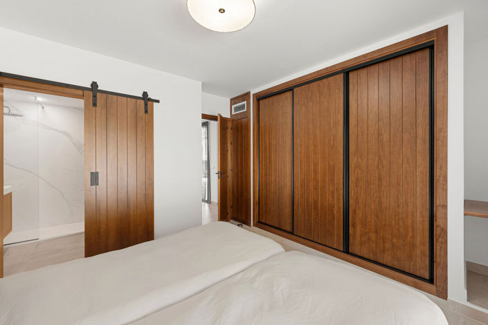 Image No.15-4 Bed Villa for sale