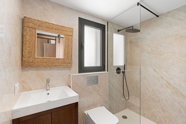 Image No.17-4 Bed Villa for sale