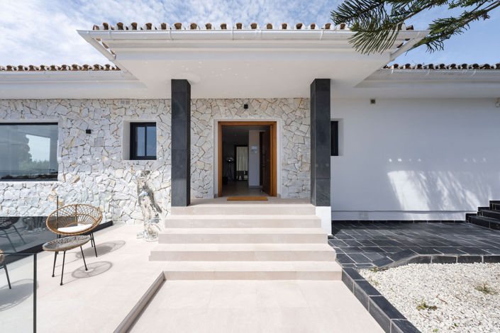 Image No.18-4 Bed Villa for sale