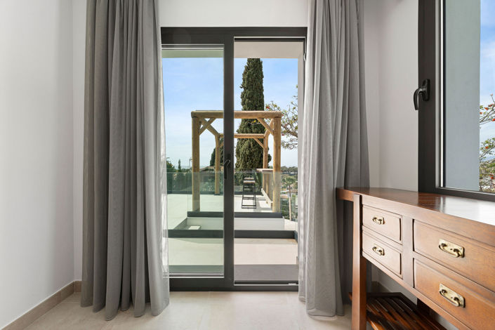 Image No.9-4 Bed Villa for sale