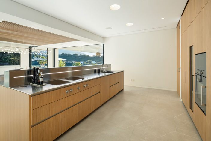 Image No.4-8 Bed Villa for sale