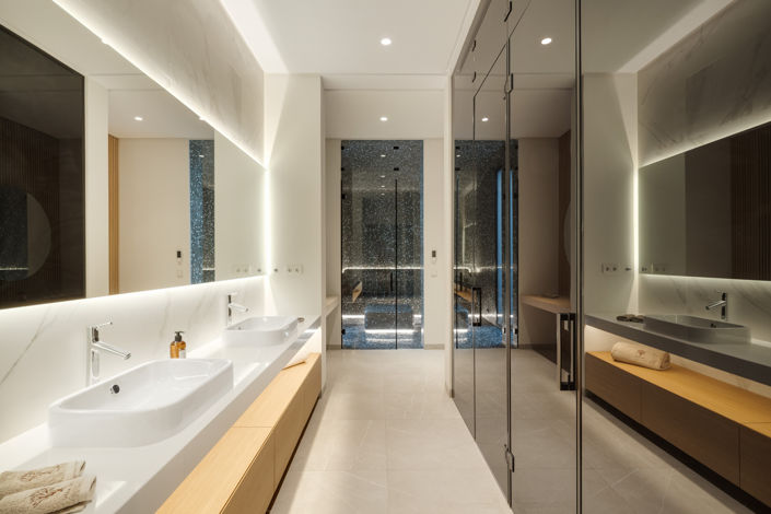 Image No.9-8 Bed Villa for sale