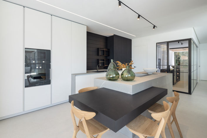 Image No.5-6 Bed Villa for sale