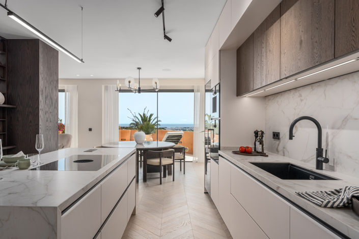 Image No.6-4 Bed Property for sale