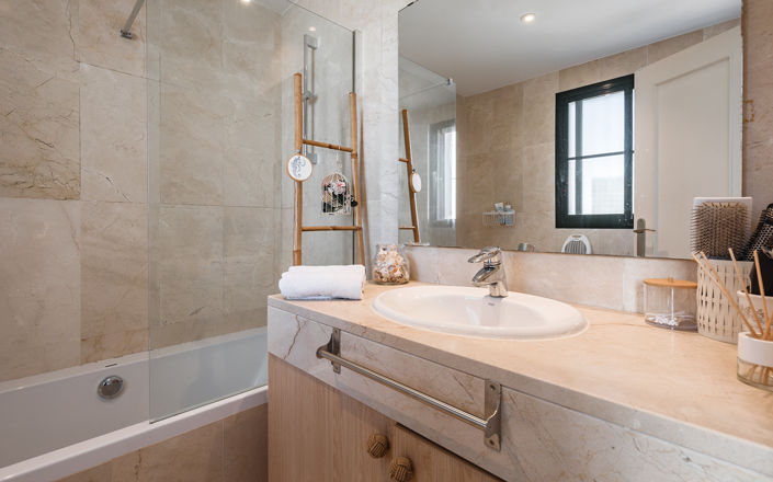 Image No.12-3 Bed Townhouse for sale