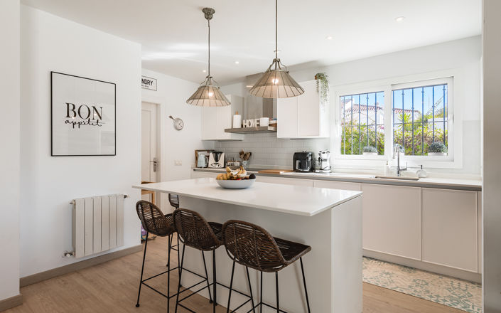 Image No.4-3 Bed Townhouse for sale