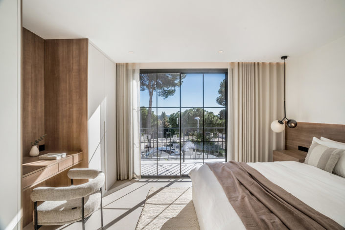 Image No.16-5 Bed House for sale