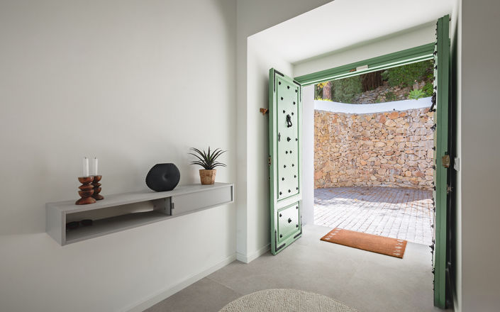 Image No.2-5 Bed Villa for sale