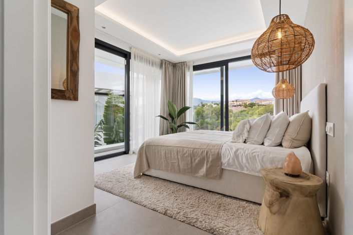 Image No.10-6 Bed Villa for sale