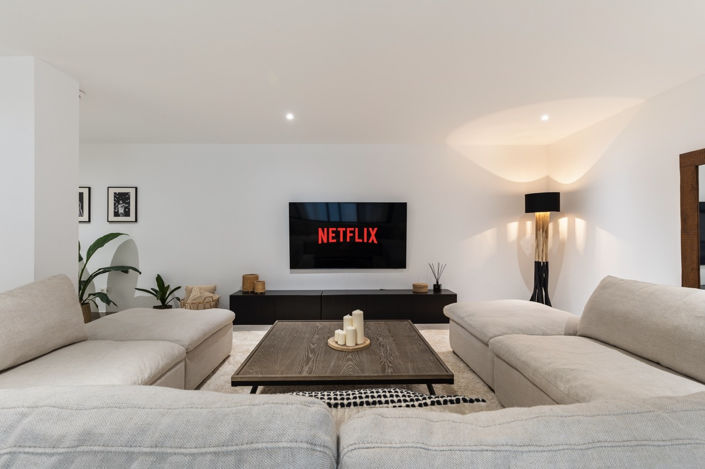 Image No.2-6 Bed Villa for sale