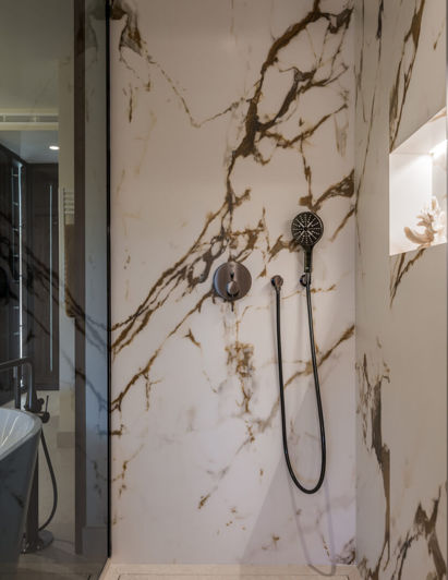 Image No.18-3 Bed Property for sale