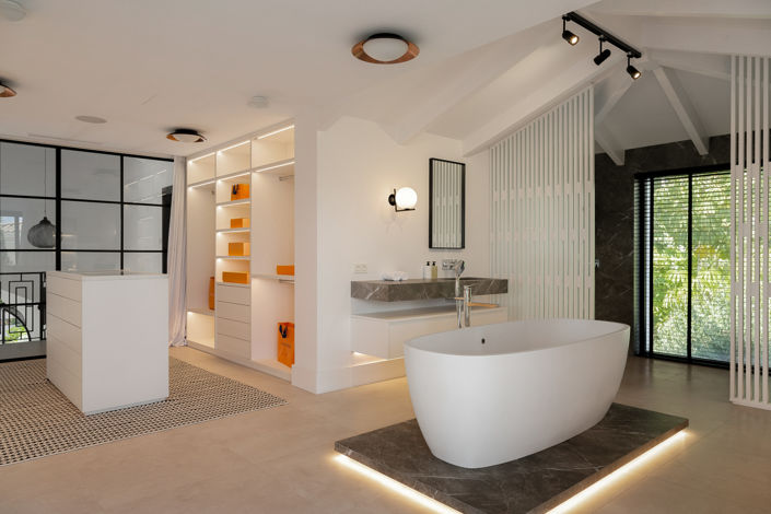 Image No.7-5 Bed Villa for sale