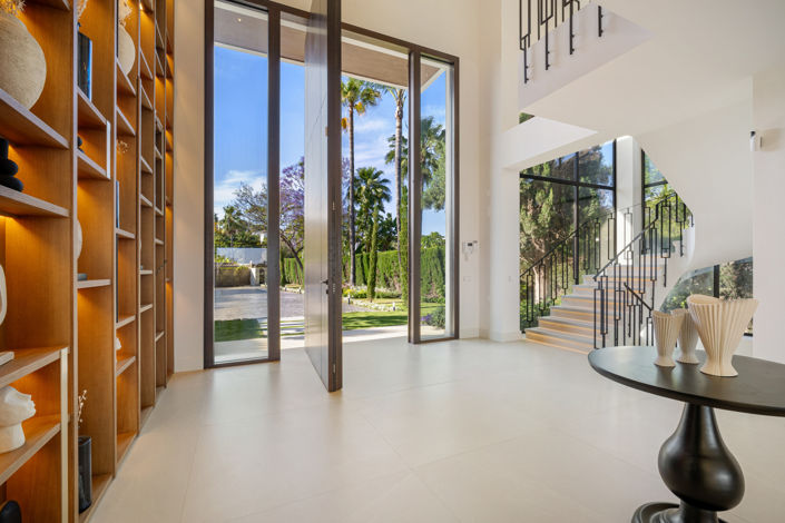 Image No.4-6 Bed Villa for sale